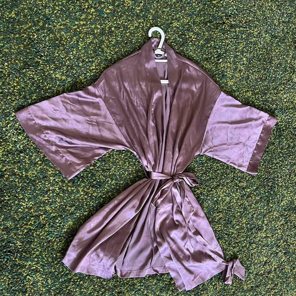 NWOT Victoria’s Secret Satin Robe